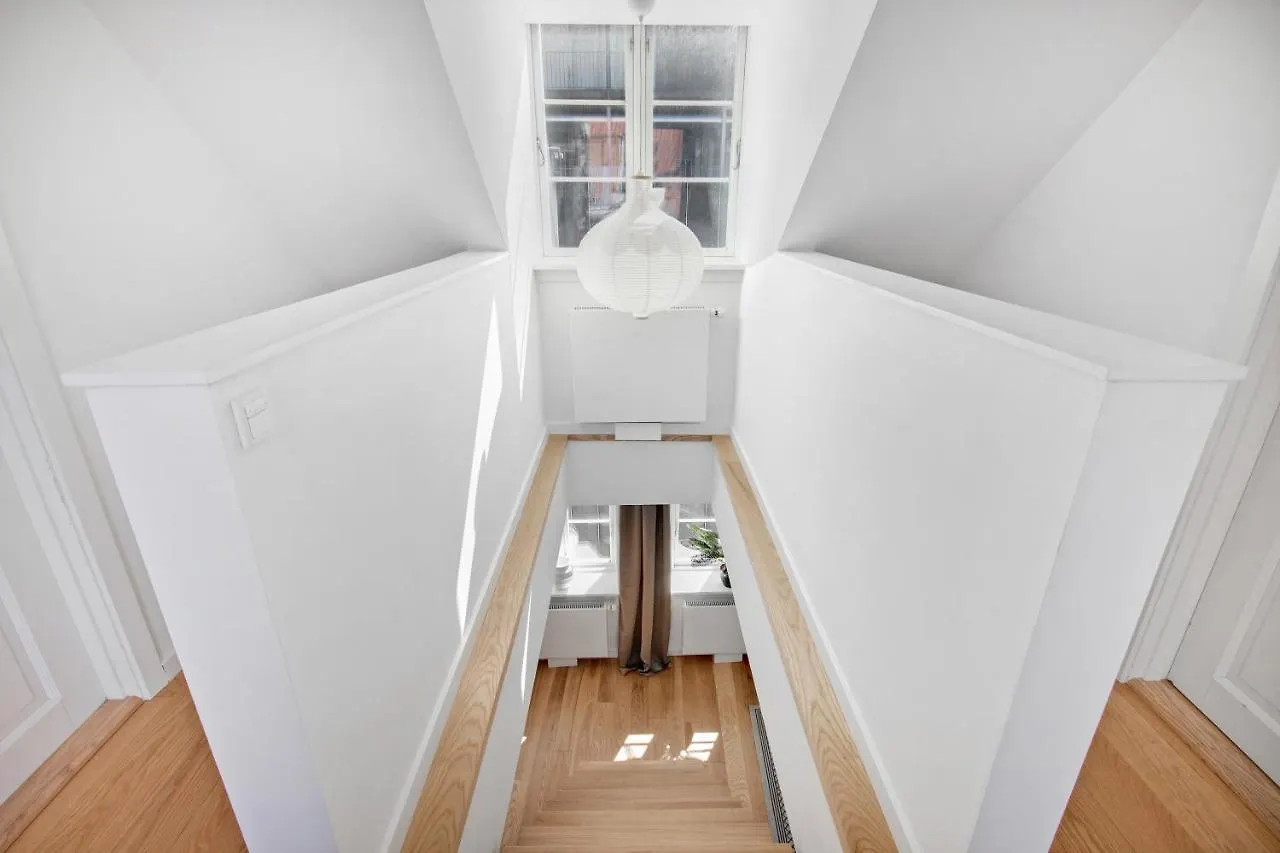 Sanders Regent - Treasured Three-Bedroom Apartment Near Central Square Copenhagen