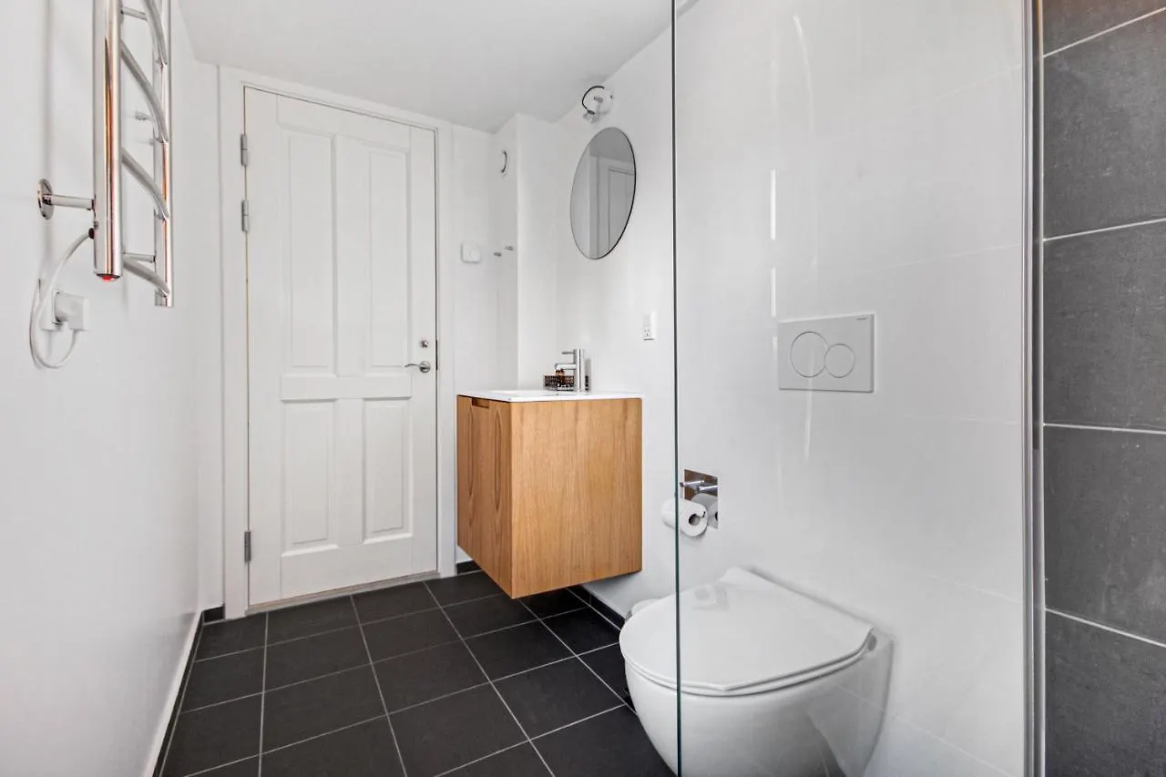 Sanders Regent - Treasured Three-Bedroom Apartment Near Central Square Copenhagen